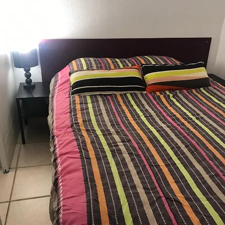 Lägenhet Agreable Proche Du Village Et Plages Gruissan